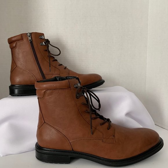 Melton Plain Toe Boot - Picture 2 of 4